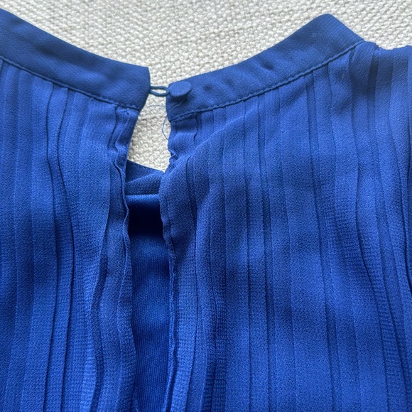 Vero Moda blouse with sheer sleeve, S, rear eyelet closure - Picture 6 of 6